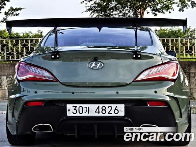 Hyundai The / новый New Genesis купе 200 турбо S, 2012 4
