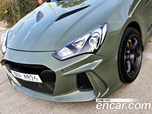 Hyundai The / новый New Genesis купе 200 турбо S, 2012 13