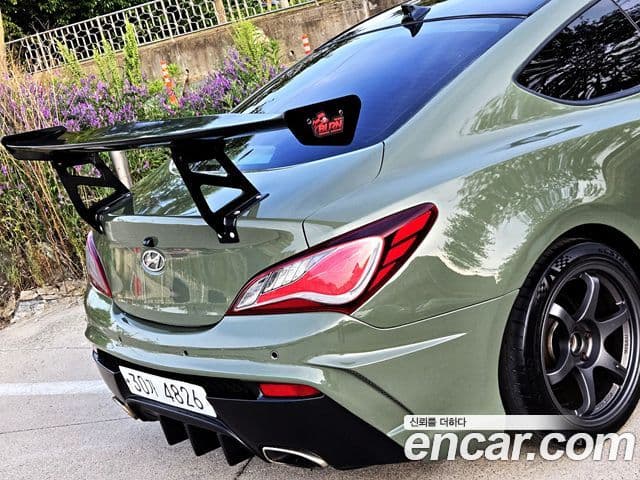 Hyundai The / новый New Genesis купе 200 турбо S, 2012 18