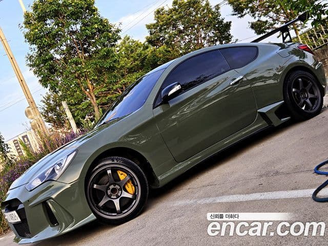 Hyundai The / новый New Genesis купе 200 турбо S, 2012 20