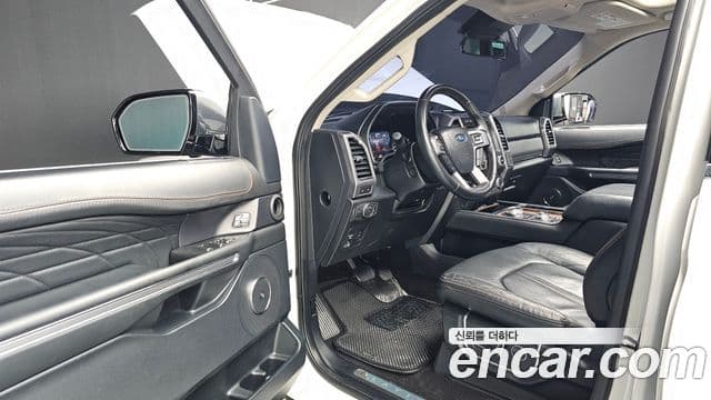 Ford 익스페디션 7인승, 2021 11