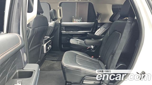 Ford 익스페디션 7인승, 2021 12