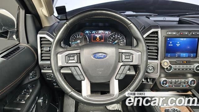 Ford 익스페디션 7인승, 2021 13