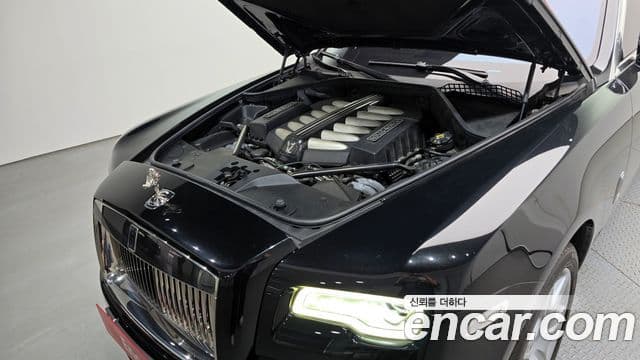 Rolls-Royce 고스트 6.6 EWB V12, 2020 6