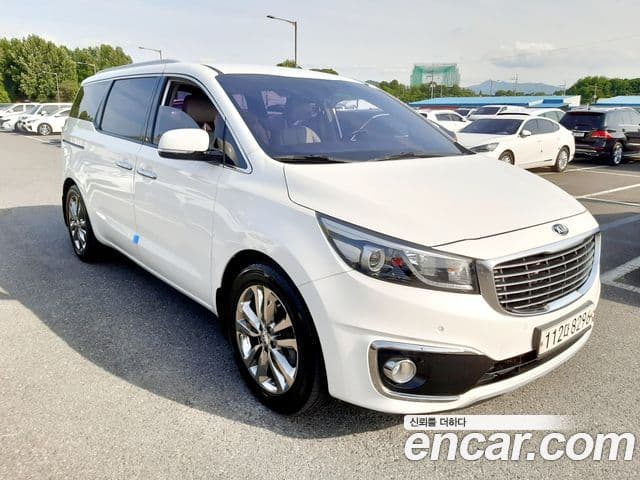 Kia All New Carnival Noblesse, 2016 3