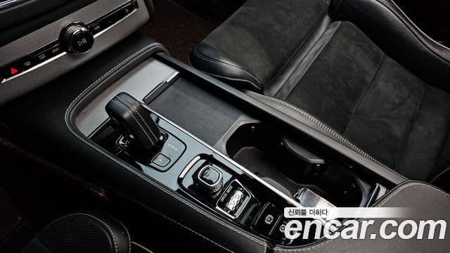 Volvo XC90 2세대 T8 R-Design гибрид, 2021 9