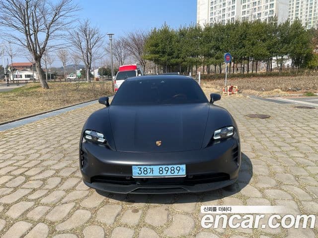 Porsche 타이칸 GTS, 2024 1