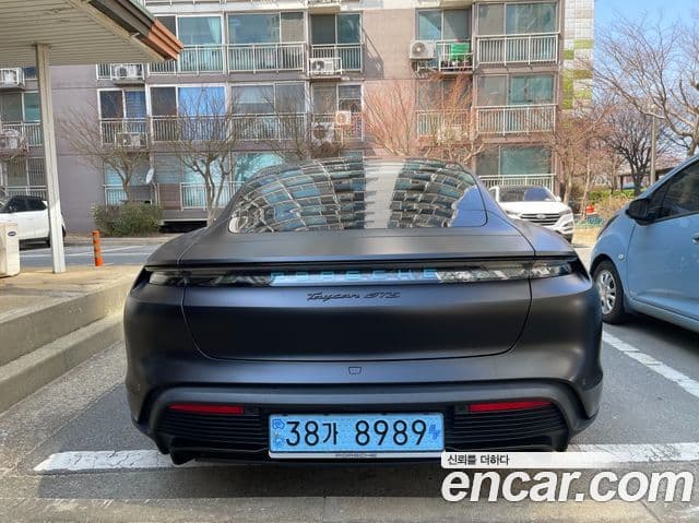 Porsche 타이칸 GTS, 2024 12