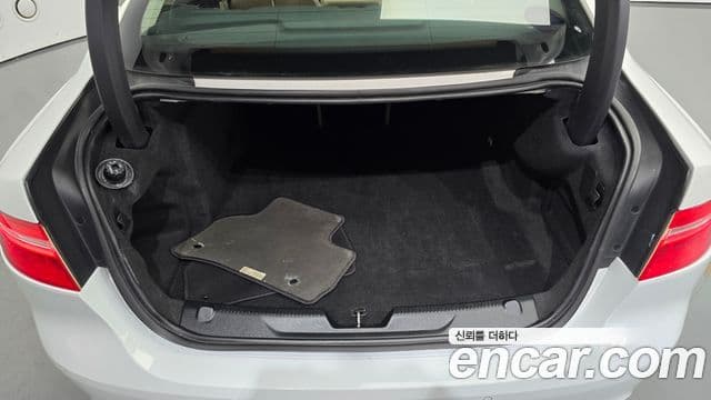 Jaguar XE Prestige, 2017 20