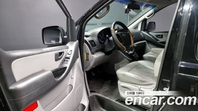 Hyundai Grand Starex Smart, 2017 10