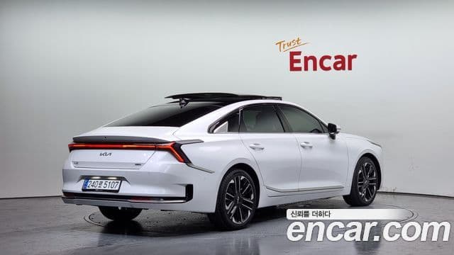 Kia The / новый New K8 гибрид Signature, 2025 2