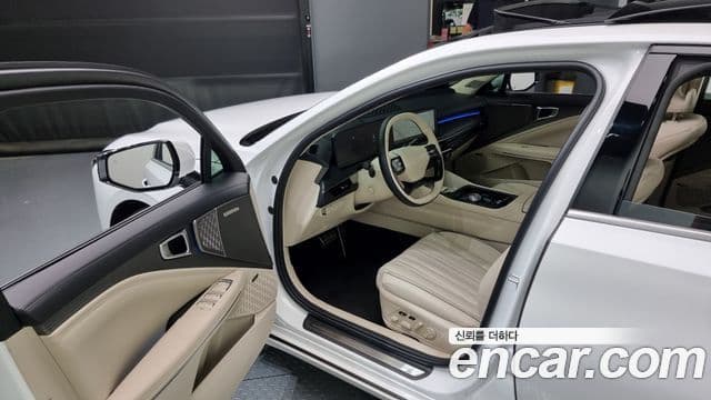 Kia The / новый New K8 гибрид Signature, 2025 10