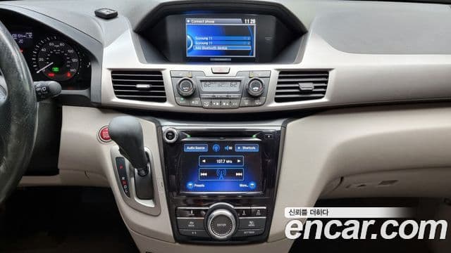 Honda Odyssey 4세대, 2015 18
