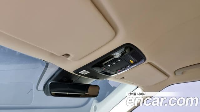 Kia Carnival 4세대 бензин 7인승 High Limousine(компания по спецнадстройкам), 2022 17