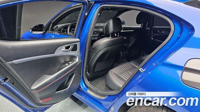 Genesis G70 Sport пакет, 2019 17