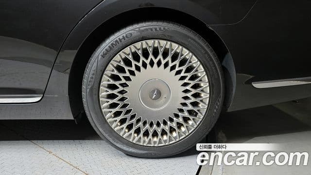 Genesis G90 Premium Luxury, 2019 все фото