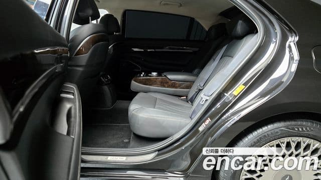 Genesis G90 Premium Luxury, 2019 12