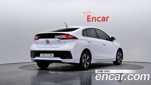 Hyundai Ioniq гибрид, 2019 2
