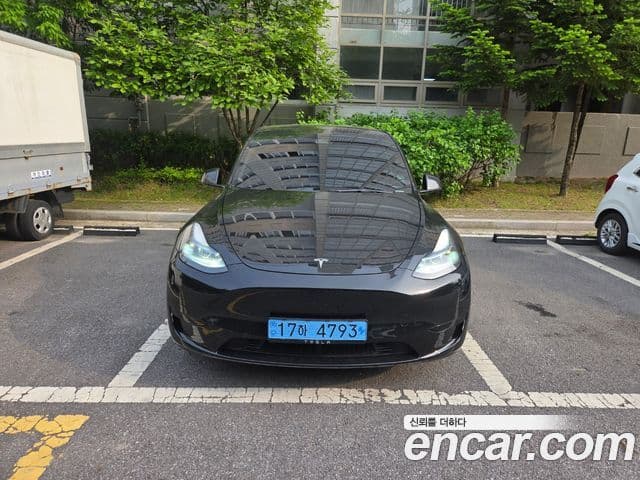 Tesla модель Y, 2024 1