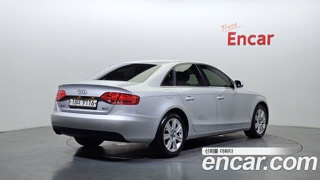 Audi New A4 B8, 2010 2