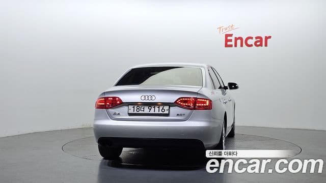 Audi New A4 B8, 2010 4