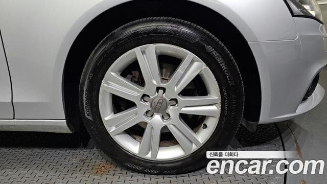 Audi New A4 B8, 2010 все фото