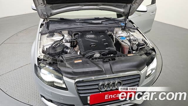 Audi New A4 B8, 2010 6