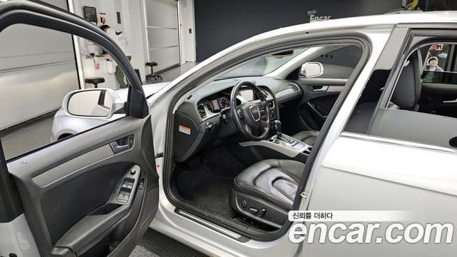 Audi New A4 B8, 2010 10