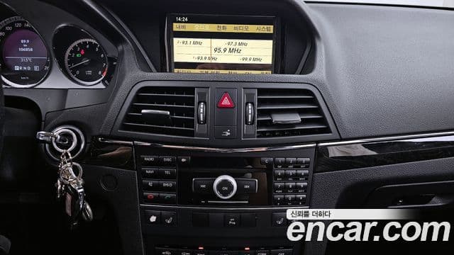 Mercedes-Benz E-класс W212 E350 купе, 2011 14