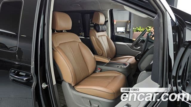 Hyundai Staria Inspiration, 2022 10