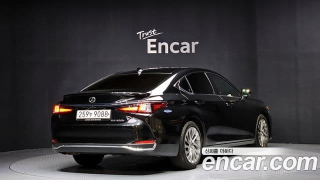Lexus ES300h 7세대 Executive, 2023 2