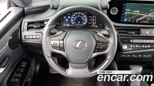 Lexus ES300h 7세대 Executive, 2023 13