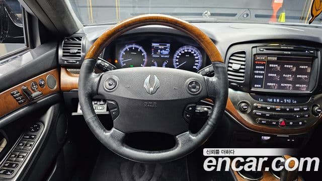 KG모빌리티(SsangYong) 뉴체어맨 W лимузин, 2012 11