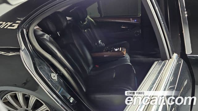 KG모빌리티(SsangYong) 뉴체어맨 W лимузин, 2012 12