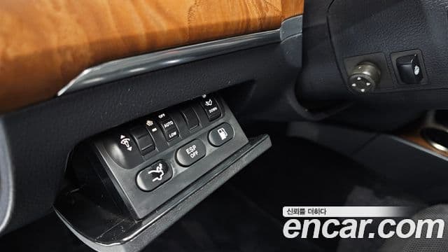 KG모빌리티(SsangYong) 뉴체어맨 W лимузин, 2012 14