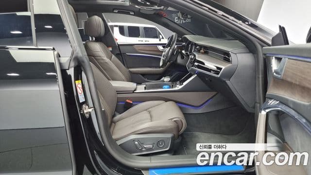 Audi A7 (4K) Premium, 2023 10