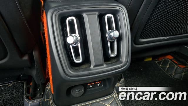 Volvo XC40 T4 R-Design, 2019 19