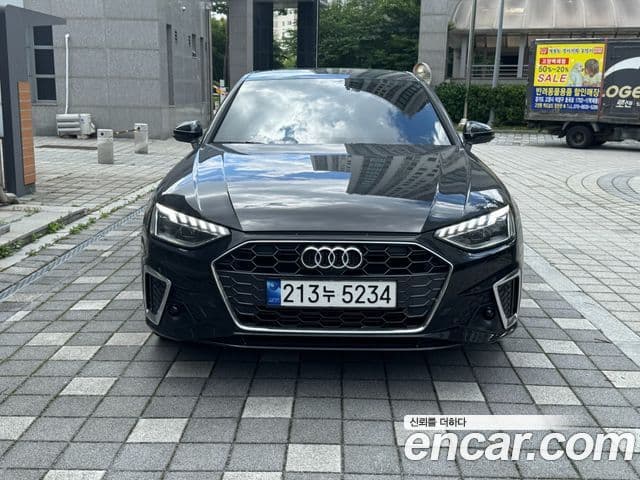Audi A4 (B9) Premium, 2023 1