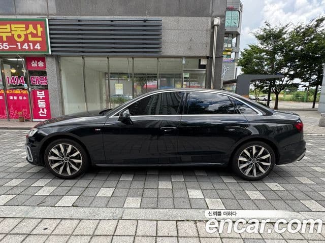 Audi A4 (B9) Premium, 2023 все фото