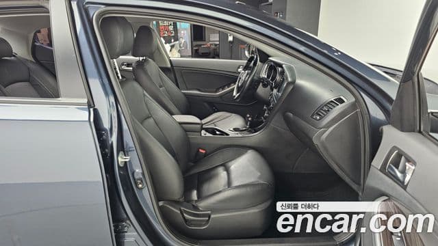 Kia The / новый New K5 Prestige, 2014 11