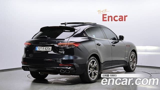 Maserati Levante 3.0 S AWD Modena, 2021 2