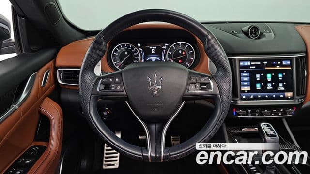 Maserati Levante 3.0 S AWD Modena, 2021 13