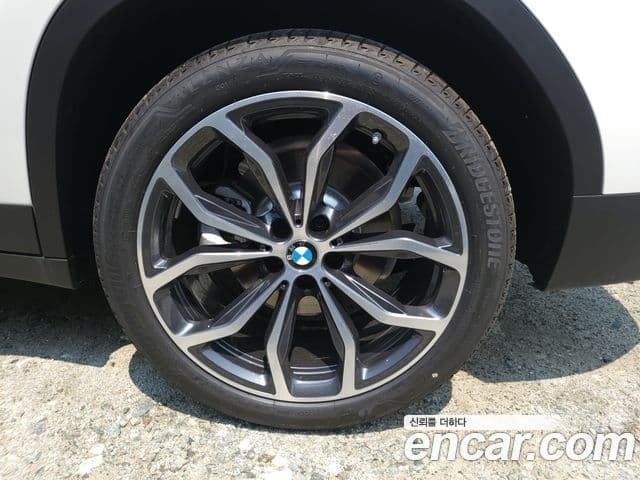 BMW X4 (G02) xDrive20i xLine, 2025 все фото