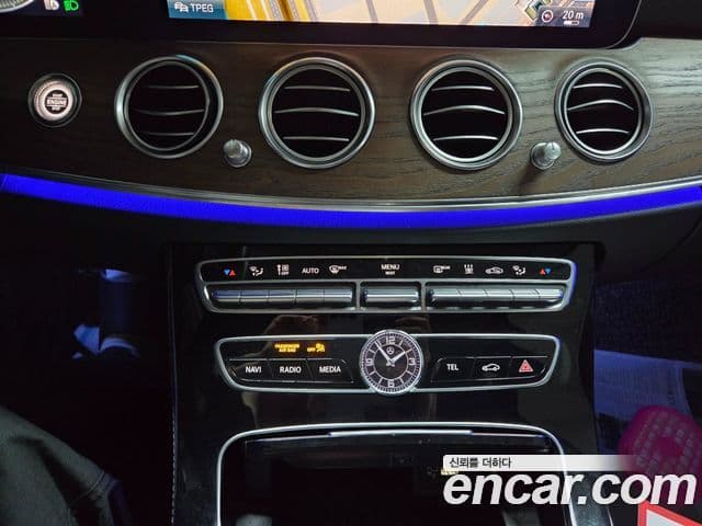 Mercedes-Benz E-класс W213 Exclusive, 2020 14