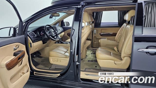 Kia All New Carnival Noblesse, 2017 10