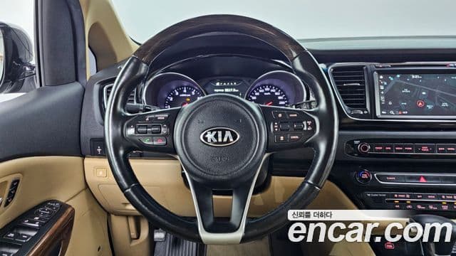 Kia All New Carnival Noblesse, 2017 13