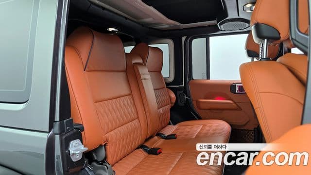 Jeep Wrangler (JL) 2.0 Overland 4도어, 2019 12