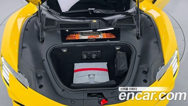 Ferrari SF90 스파이더, 2023 18