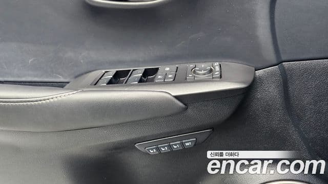 Lexus NX300h Executive, 2017 14