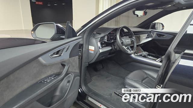 Audi Q8 (4M) Premium, 2020 10